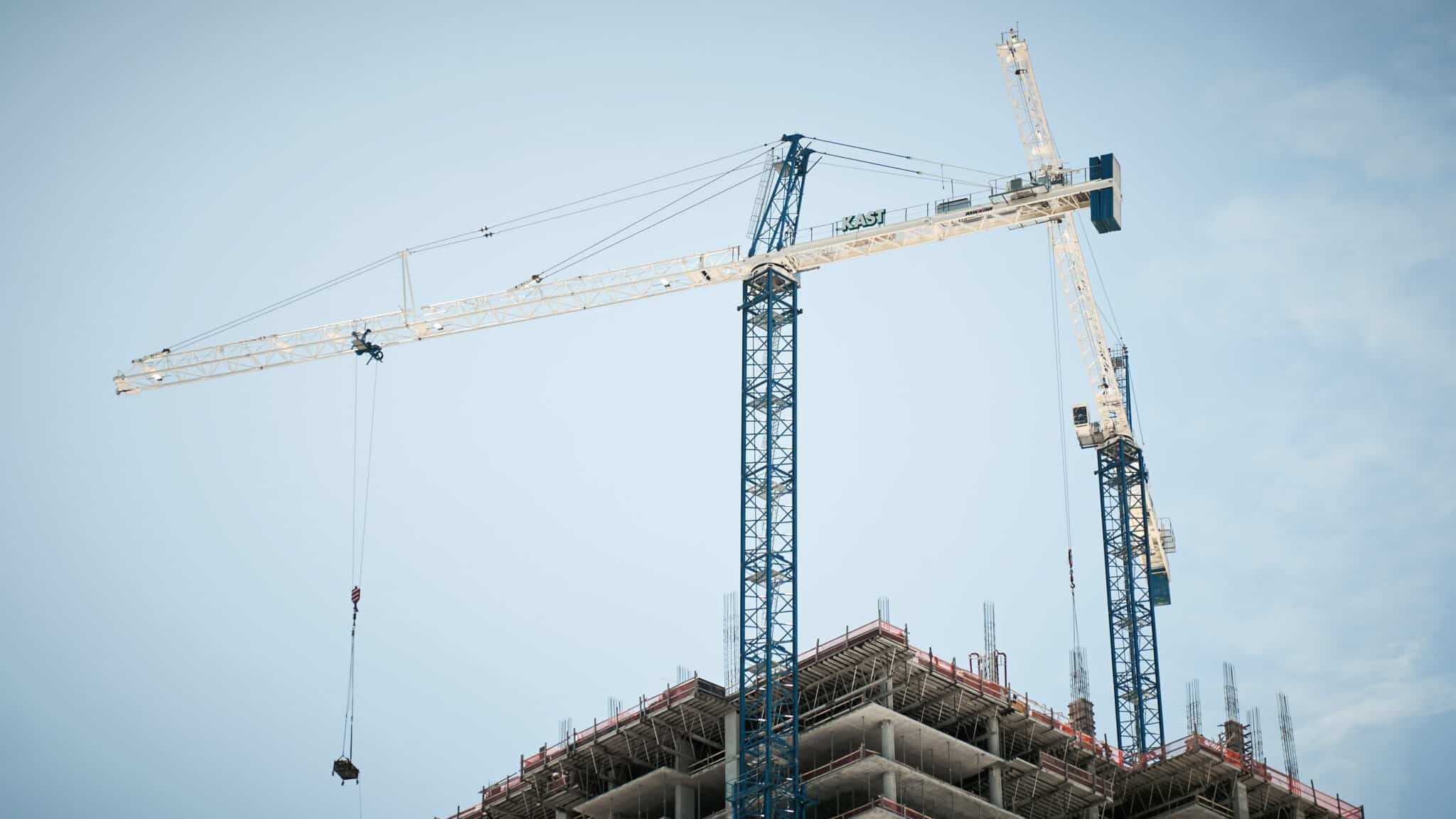 Crane Rental Prices Per Day: Understanding Costs and 6 Key Factors Affecting Rental CostsPublished by Blog.Sentigum.com